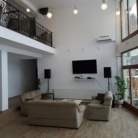 Bed & Breakfast Casuta Din Padure *